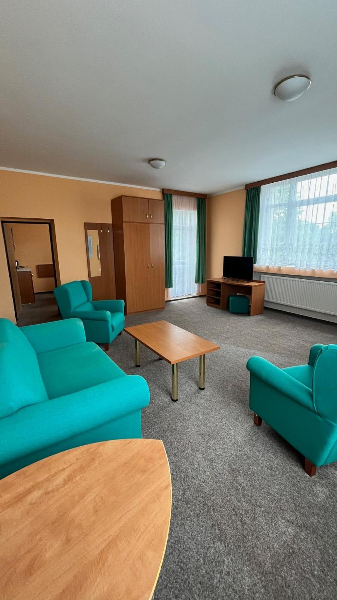 Grandhotel Novy Bor Bagian luar foto