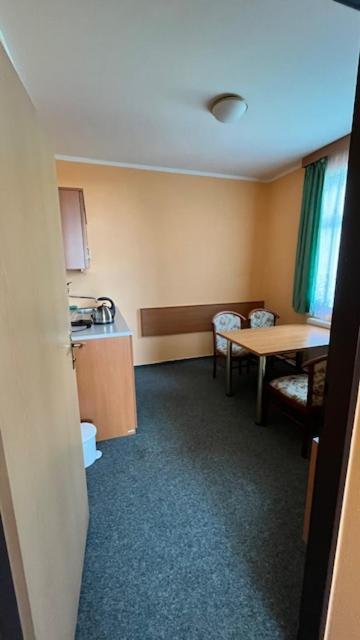 Grandhotel Novy Bor Bagian luar foto